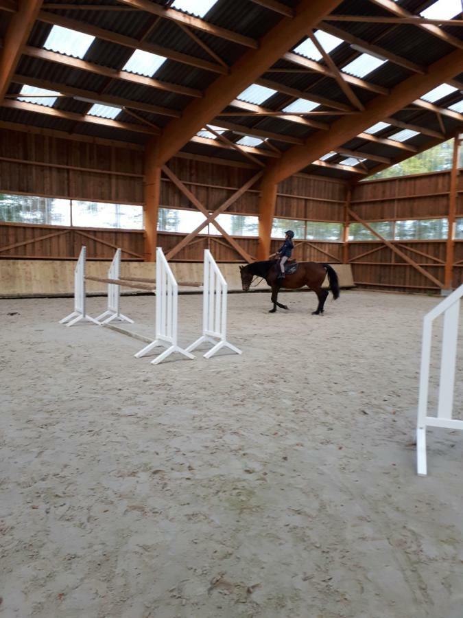 Gite Du Haras De Vales Moult Buitenkant foto